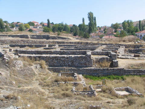Alaca, foundations